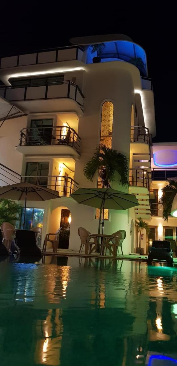 Hotel Blue Star Cancún Exterior foto